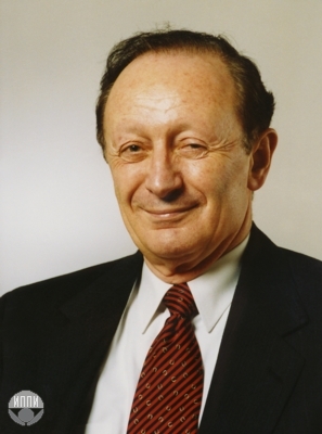 Осипьян Юрий Андреевич